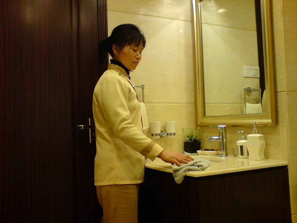 十万火急!星级酒店招聘保洁,每天8小时双休不