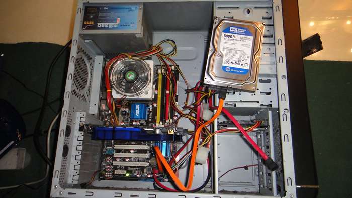 台式固态硬盘怎么安装_台式机的硬盘安装_台式机加硬盘步骤