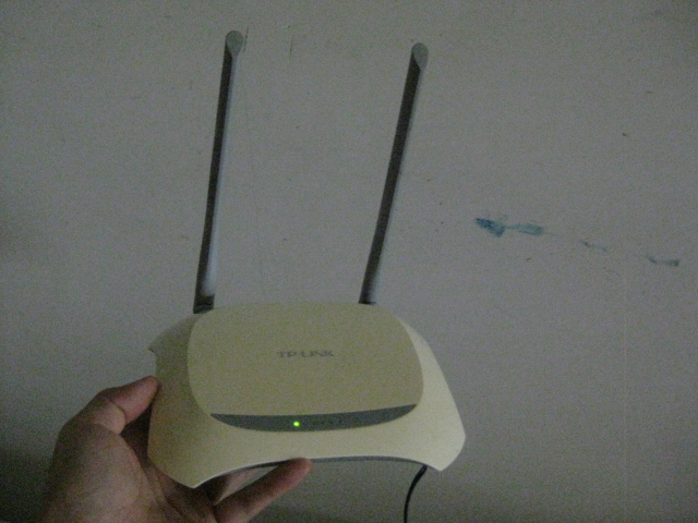 卖一台自用tp-link300兆无线路由器! !_常州二手