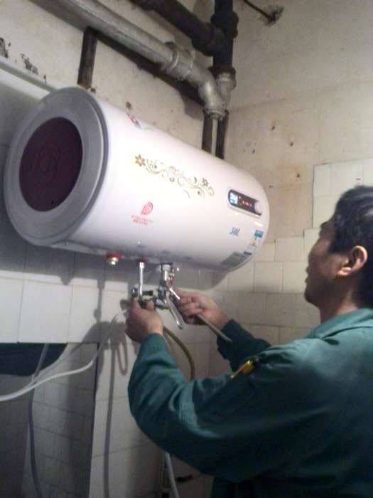 五常热水器维修