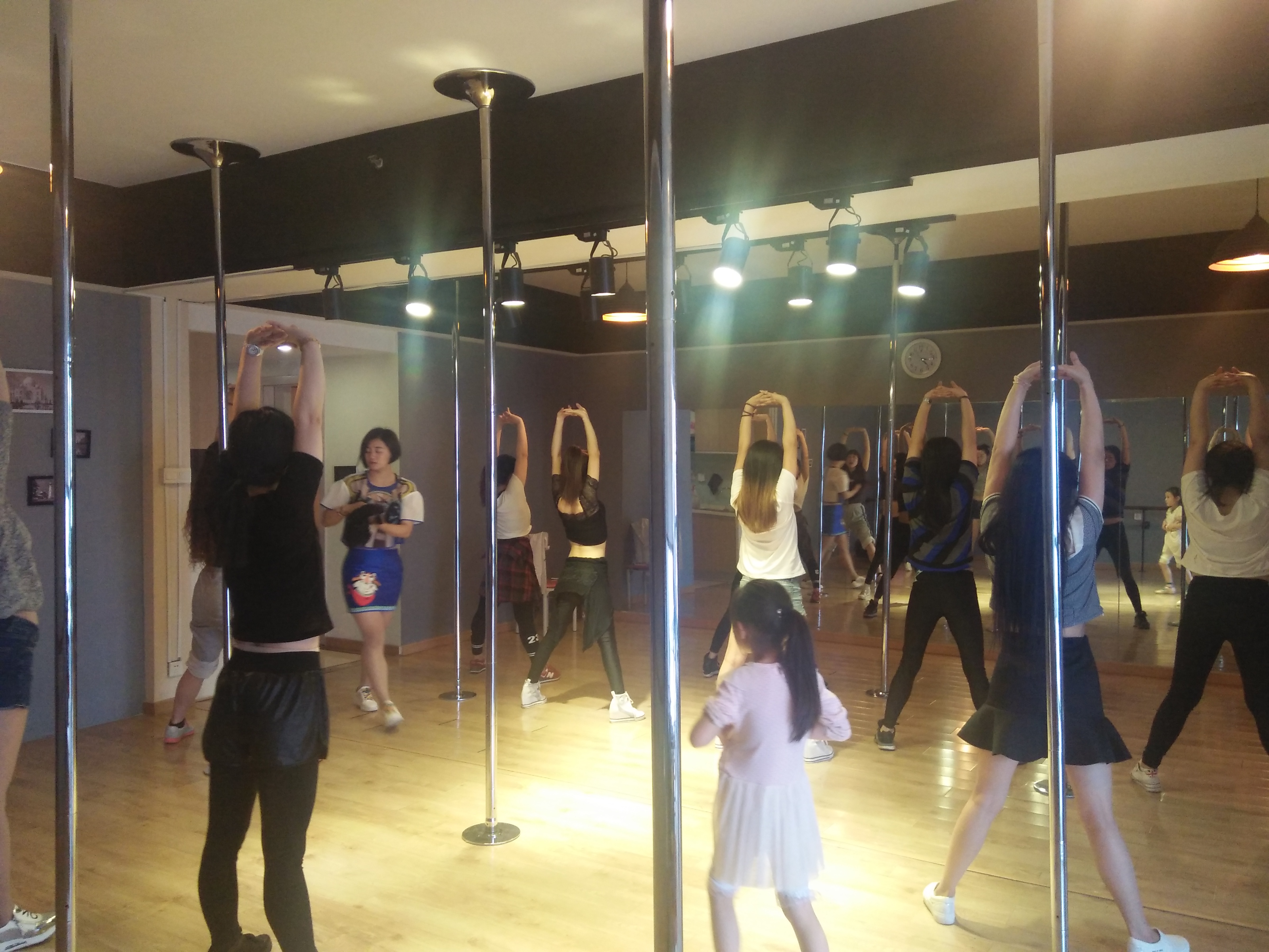 常州舞蹈培训学校两人同行88折_常州培训课程