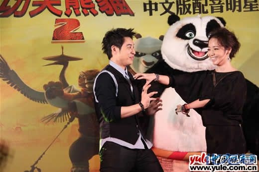 《功夫熊猫2》,邀请到潘玮柏、候佩岑为中文版