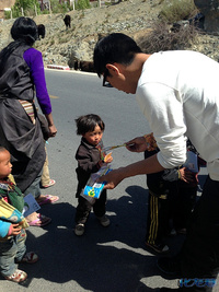 川藏有你,川藏有我跟着康巴<em>兄弟</em>连一起走川藏