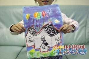 小学生写对字遭老师扣分:没教过的字应用拼音