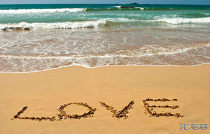 爱比懂简单,懂比爱重要,海水与沙滩之间,找个只
