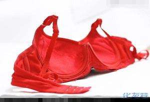 常州美女自查自己带的海绵<em>文胸</em>是否<em>有毒</em>!香油