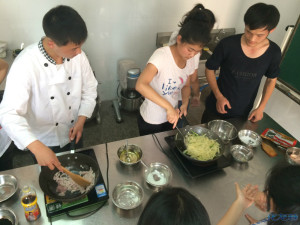 秀的不是职高,团队而是凝聚力!常州聋校厨艺一高中女生凉鞋的图片