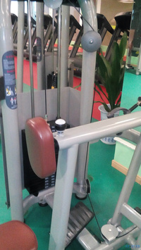 百盛5楼,正京东方莱维力准备 关门 ,老板你准备