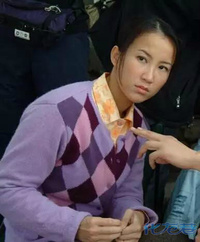 明星演戏偶尔演个农民时,内心独白一定是终于