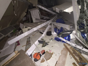 合同未履行完,要求商户撤场,无合理说法,这书先