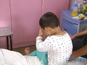 事发常州:冰红茶瓶中装柴油,3岁男童误食命悬