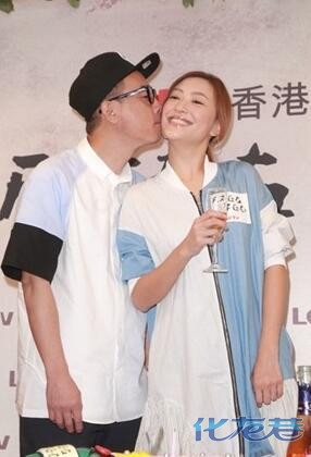 陈小春花式亲亲超肉麻,夫妻不能没有KISS啊,应