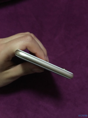 出一部金色 苹果 iPhone6 16GB 港版 指纹解锁