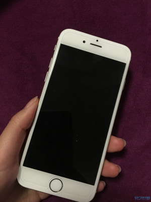 出一部金色 苹果 iPhone6 16GB 港版 指纹解锁