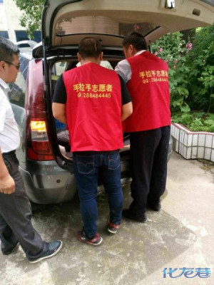 手拉手志愿团队助力龙山印象金坛佛教文化旅