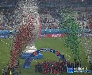 欧洲杯:葡萄牙队首次夺得欧锦赛冠军,喜悦和悲