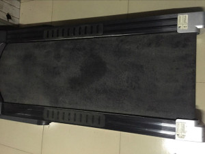 转让8成新跑步机一台,880便宜卖,可以连接MP