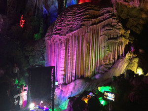 登录/注册后可看大图