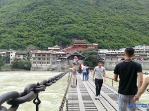 登录/注册后可看大图