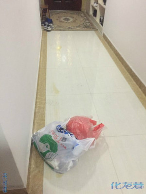 龙湖如此邻居,公摊面积当自家田埂,直接在过道