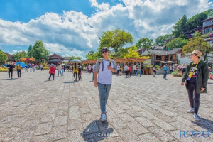 登录/注册后可看大图