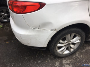 巷有们,我开车把别人车刮了走保险但自己车不