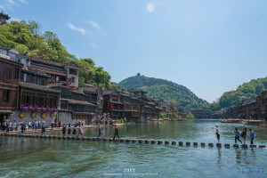 登录/注册后可看大图