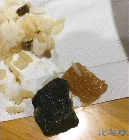 食品卫生是不可能的,都说外卖很脏,可学校食堂