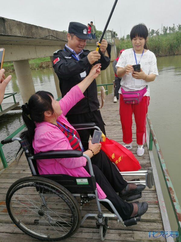 5.20全国助残日:青鸟志愿者活动让人们感受到