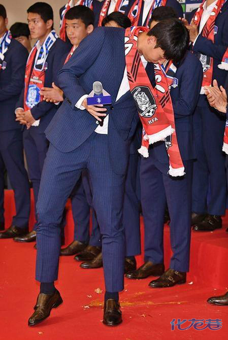 香油们,假如中国足球队回来待遇会怎么样?韩国