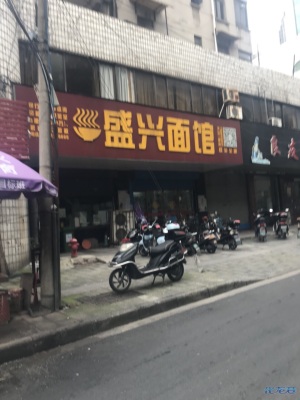 登录/注册后可看大图