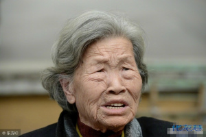 气愤!孙子有女朋友后把奶奶拆迁所得房子过户