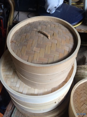 竹的原产地在中国,中国人创造发明了许多的竹
