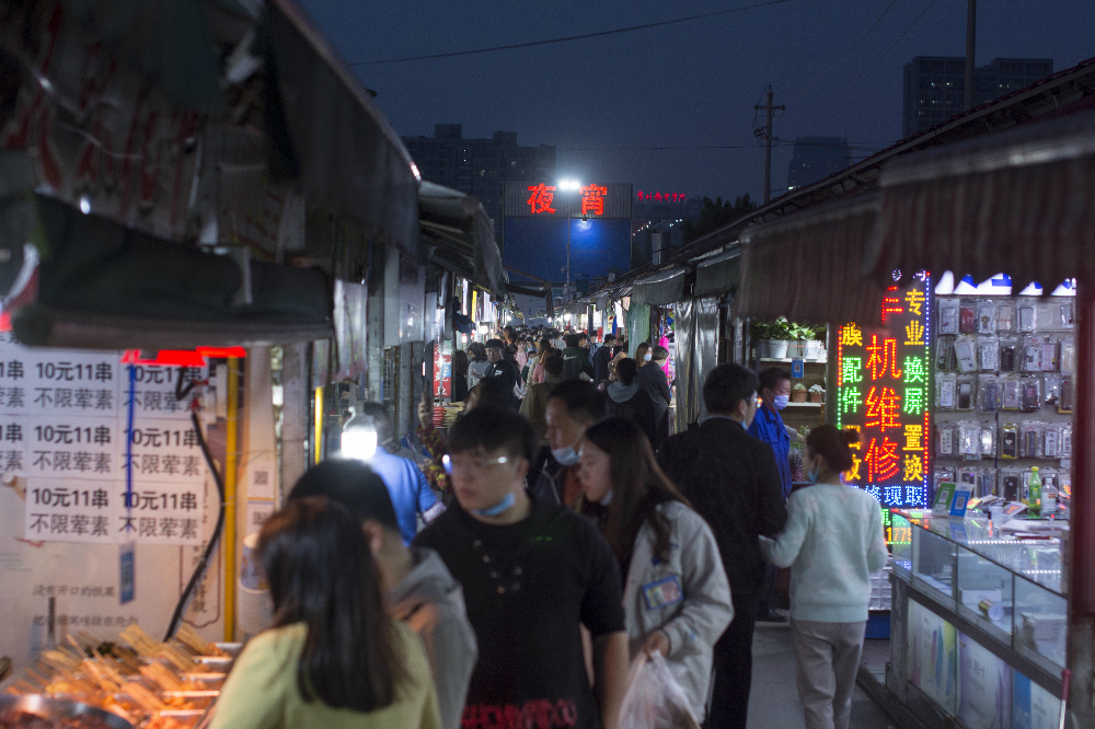 常州大学城夜市大排档,烟火味渐起!这家深夜厨房,你去