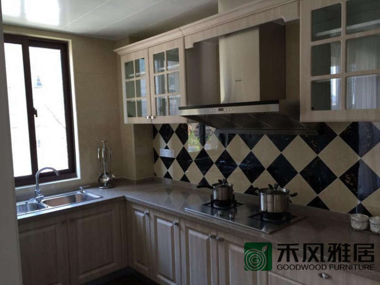 禾风雅居专业定制无醛释放的橱柜,衣柜活动正