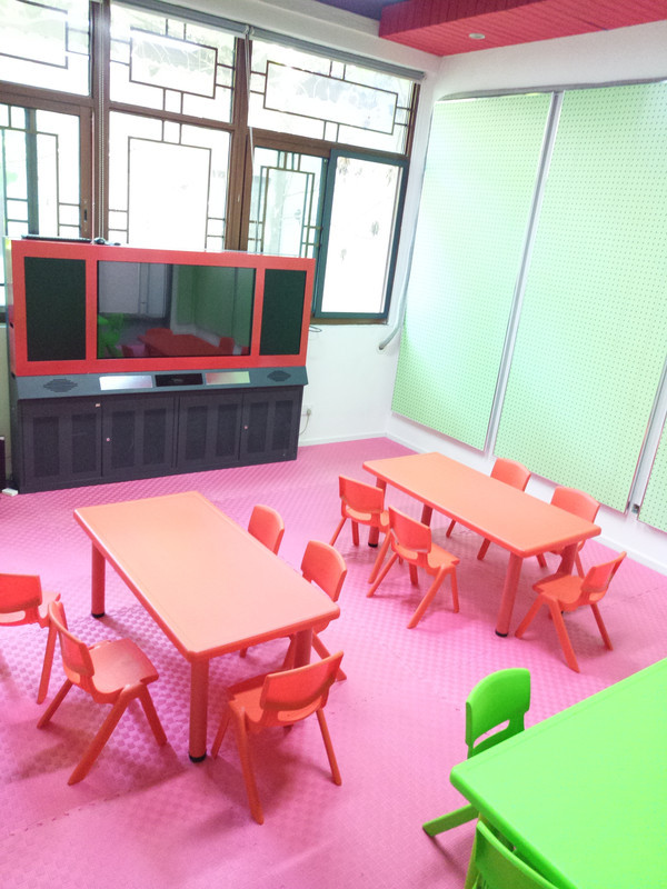 孩子比较内向,不自信,有什么培训班可以提高她