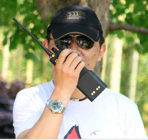 原装摩托罗拉saber出售,saber系统一代(俗称军刀),85新,原装天线咪!
