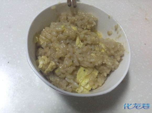 中级黑暗料理——板蓝根蛋炒饭:相信我,你会后悔的!千万不要吃下去!