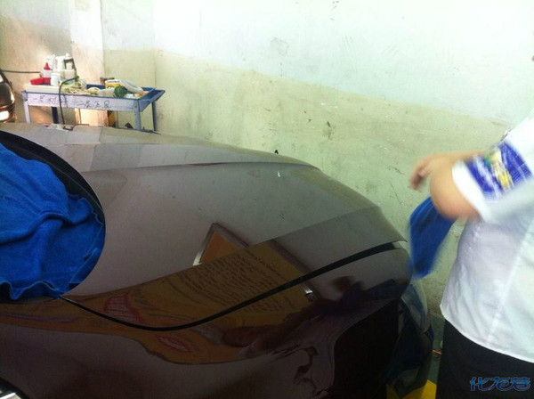 无良新奇特车行 洗车变划车 新车伤痕累累!有图