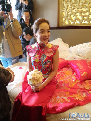 <em>韩国女星</em>蔡琳与高梓淇今天结婚了!转身变中国