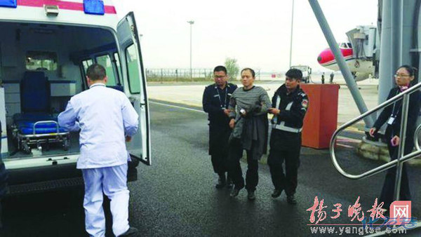 旅客突发抽搐,常州飞北京航班返航救人,机场地