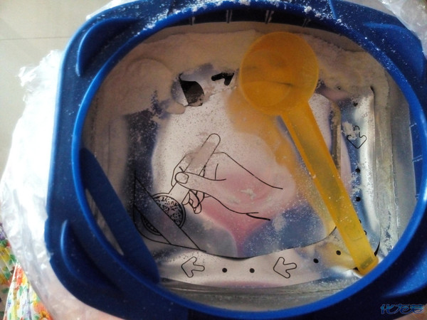 德国爱他美pre,代购的,内部包装寄回来坏了,奶