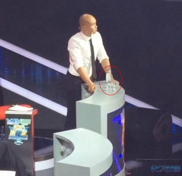 《超级演说家》乐嘉醉酒爆粗,怒骂鲁豫水准不