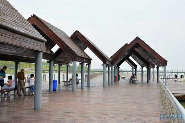 滆湖公园,武进最大的生态,低碳,湿地公园.适宜四季旅游,很不错哦 手