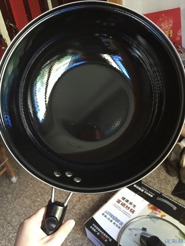 请问常州新周刊生活馆骗老人去集中洗脑传销,