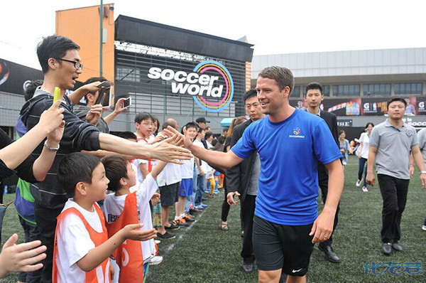 常州索福德少儿足球培训机构欢迎小朋友前来体