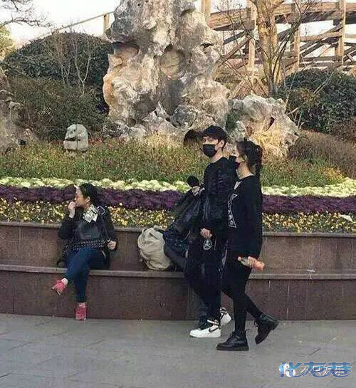 冯绍峰跟林允5月份就在一起了!还同居了?说好