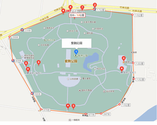 本就十分优美,让人情不自禁的就愿意下楼走走,而且距离青枫公园又近