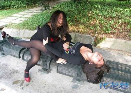 这两位黑<em>丝袜MM</em>在<em>干</em>吗-,- - 先遣茶馆 - 先遣游