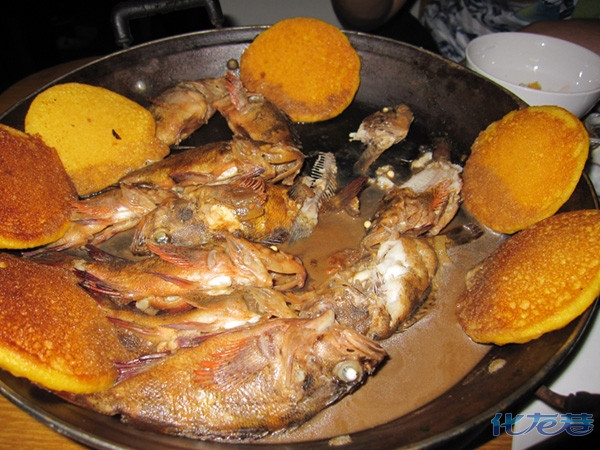 鱼锅饼子